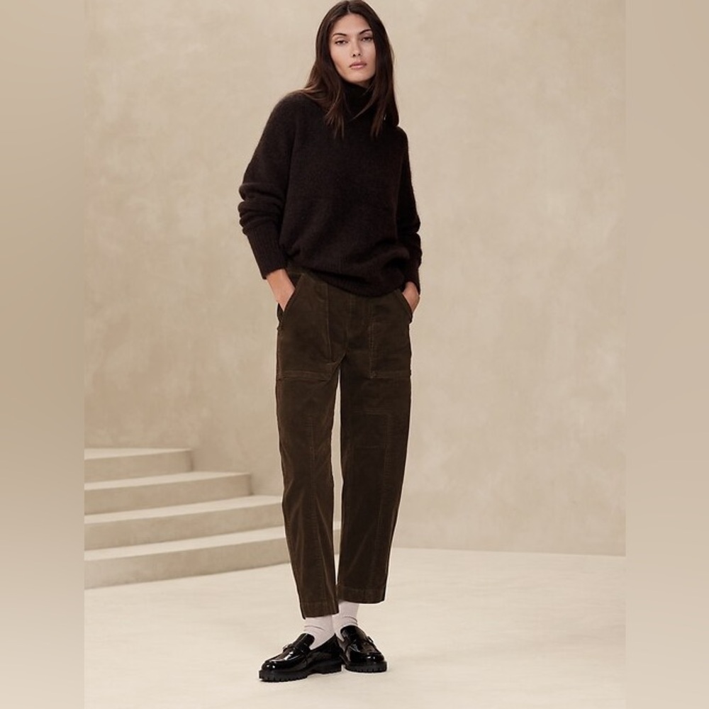 Banana republic corduroy barrel pants